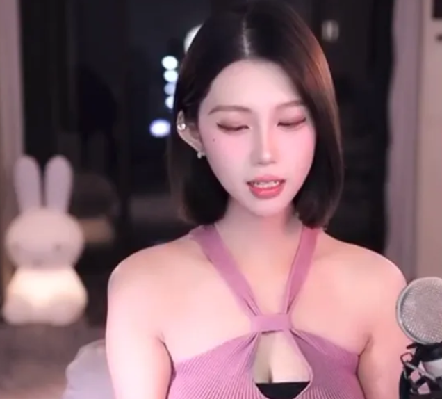 2026世界杯投注登录入口-两位女主播互相爆料,各自都有黑人男友,亲密合照还被曝光